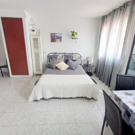 Estudio Paz Lloret de Mar Esterno foto
